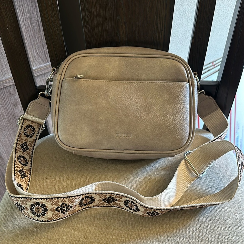 Cluci Women’s Shoulder Bag Purse Woven Strap Gray Tan One Size